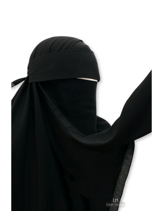 Eating Niqab ( Casquette) By Umm Hafsa